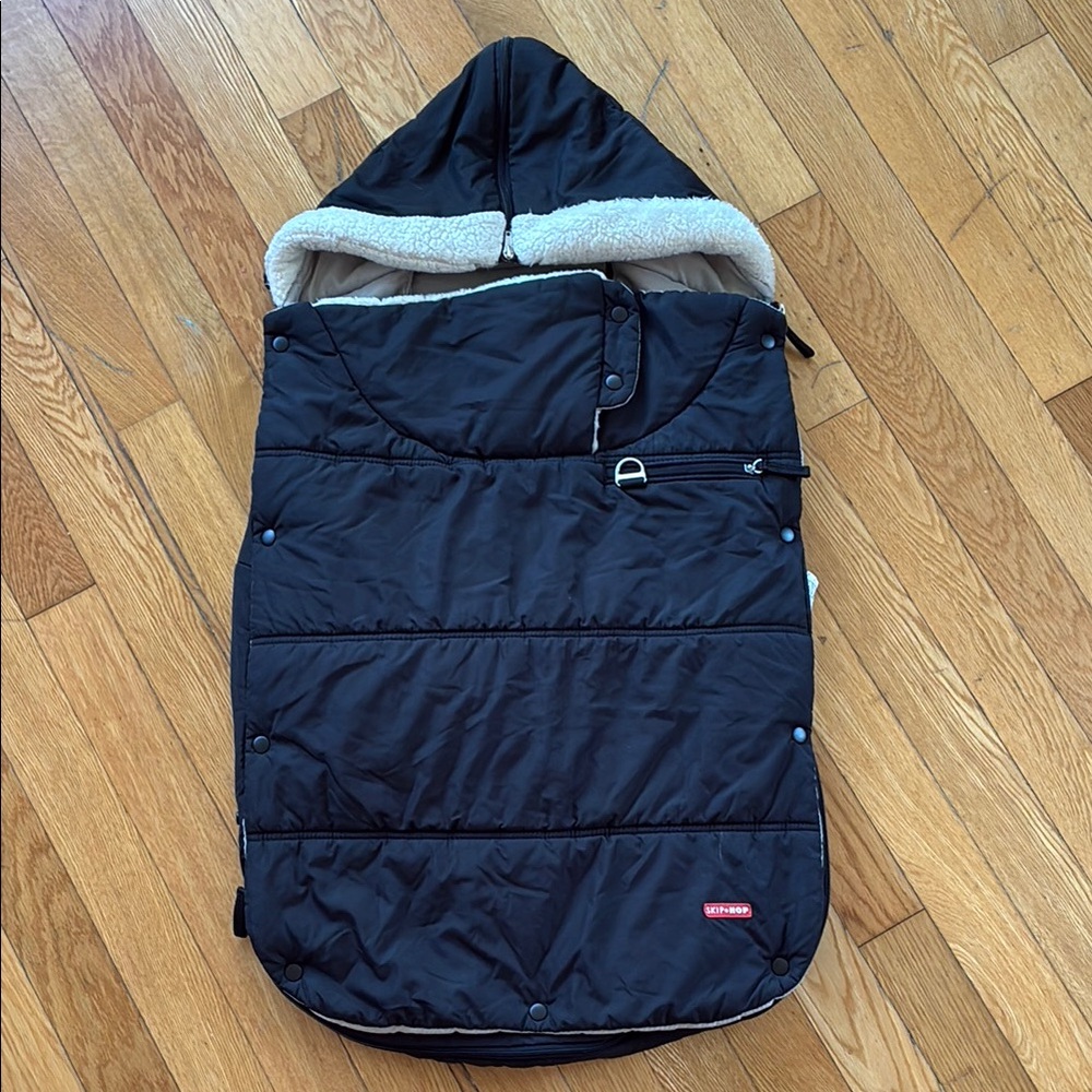 Skip Hop , Black Baby Stroller Footmuff with Hood